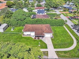 5702 Jefferson St, Hollywood, FL 33023