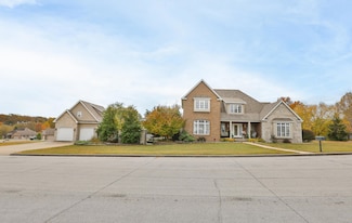 1950 E Meadow Dr, Bolivar, MO 65613