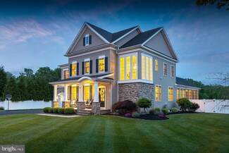 102 Juniper Dr, Harrison Township, NJ 08062