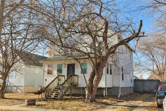 120 7th St, West Des Moines, IA 50265