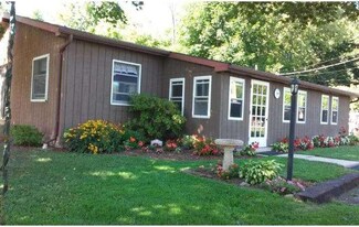 17 Shady Cabin Cir, Womelsdorf, PA 19567