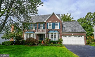 8606 Oak Brook Ln, Fairfax Station, VA 22039