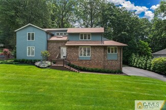 14 Woodgate Dr, Monmouth Junction, NJ 08852
