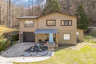 866 Cotton Bend Rd, Manchester, KY 40962