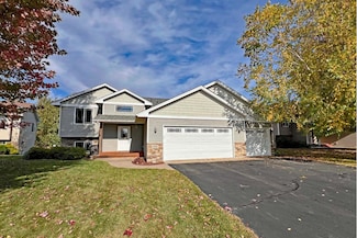 906 Wendover St NE, Isanti, MN 55040