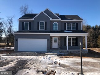 122 Maple St, Littlestown, PA 17340