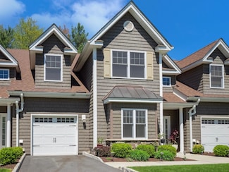 803 Macintosh Way, Matamoras, PA 18336