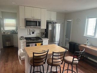92 Newton St Unit 2, Somerville, MA 02143