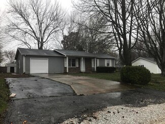 440 Hugh Ave, Sparta, MO 65753