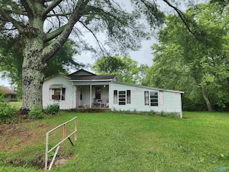 810 Summerville Rd, Boaz, AL 35957