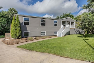 2100 Timberwood Ct, Lebanon, MO 65536
