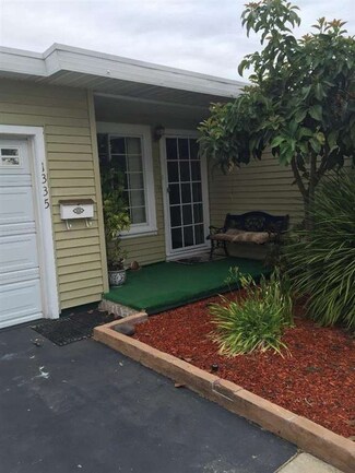 1335 Windermere Ave, Menlo Park, CA 94025
