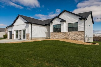 6516 Underwood Ave SW, Cedar Rapids, IA 52404