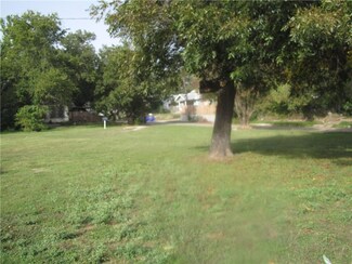 2022 and 2024 5TH ST 5th St, Waco, TX 76708