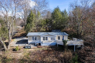 32 Mystic Ln, Sylva, NC 28779