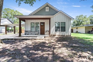 4450 W Brown Ave, Orange, TX 77630