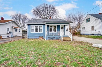 2012 Sheffield St, Middletown, OH 45044