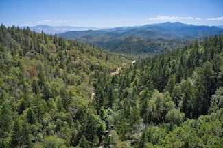 1140 Tomahawk Rd, Jacksonville, OR 97530