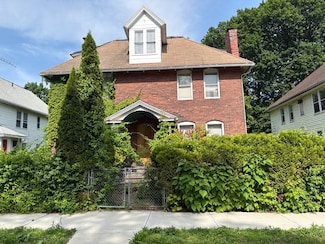 67 Carlisle St, Springfield, MA 01109