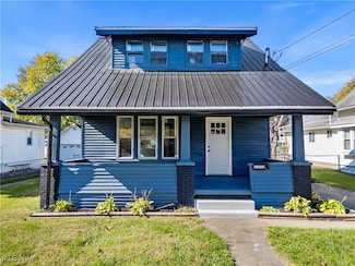 3305 4th Ave, Vienna, WV 26105