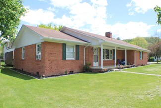 845 13th Ave, Marlinton, WV 24954