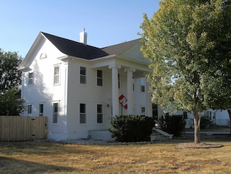 515 Tibbals St, Holdrege, NE 68949