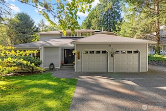 14205 Crown Point Place NW, Silverdale, WA 98383