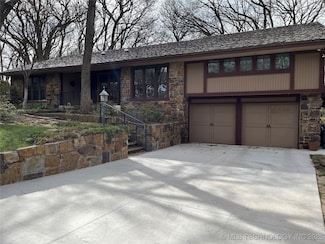10817 S Quebec Ave, Tulsa, OK 74137