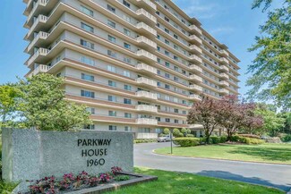 1960 N Parkway Unit 1201, Memphis, TN 38112