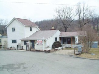 2045 Linden St, Finleyville, PA 15332