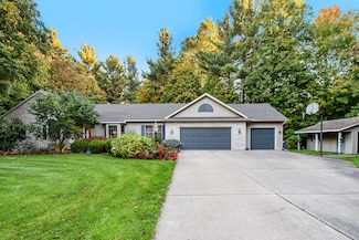 4510 James Dr SW, Grandville, MI 49418