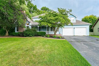 170 Kaywood Dr, Rochester, NY 14626