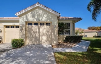 8760 Stockbridge Dr, Fort Myers, FL 33908