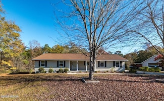 160 Country World Dr, Macon, GA 31211