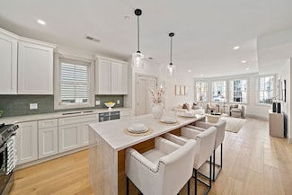 5 Breed St Unit 4, Boston, MA 02128