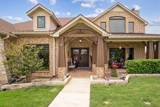 2640 Creekwood Dr, Cedar Hill, TX 75104