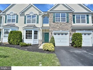 104 Maple Leaf Dr, Blandon, PA 19510