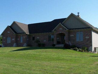 6112 Tomlinson Dr, McHenry, IL 60050