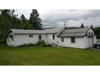 916 Brook Rd, Littleton, NH 03561