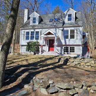 54 Groton-Harvard Rd, Ayer, MA 01432