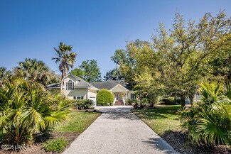 807 Island Cir W, Saint Helena Island, SC 29920