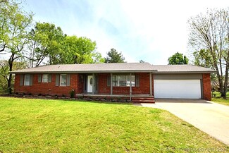 1004 Francis Ave, Tahlequah, OK 74464