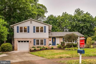 5104 Spring Rock Ct, Fairfax, VA 22032