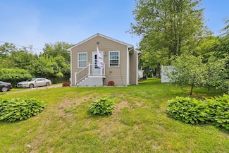 34 Shelton Ave, Wolcott, CT 06716