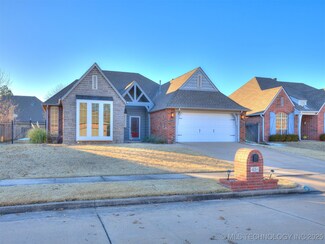 404 N Eucalyptus Ave, Broken Arrow, OK 74012