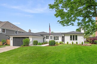 552 S Fern Ave, Elmhurst, IL 60126