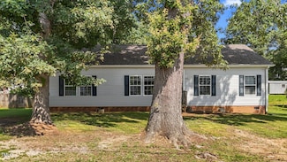 1442 Morningside Dr, Burlington, NC 27217