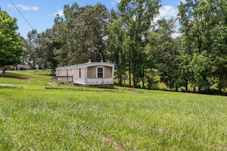 6495 Divider and Natchez Trace Rd, Camden, TN 38320
