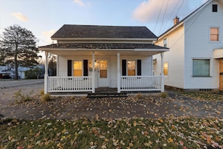 817 N 4th Ave, Big Rapids, MI 49307