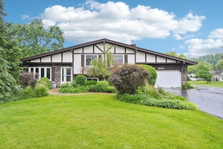 42280 N Center St, Antioch, IL 60002